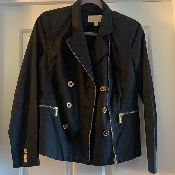Michael Kors black and gold blazer. In size 6 and in excellent condition! - Picture 2 of 5